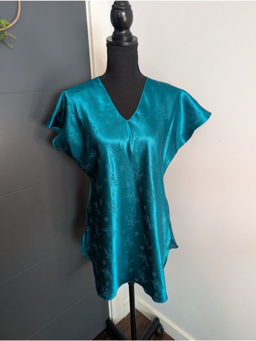 Vintage 90's Ilise Stevens Teal Jacquard Floral Satin V-Neck Nightgown - Large